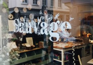 Vitrine lettering Lyon Virginie Lorillou